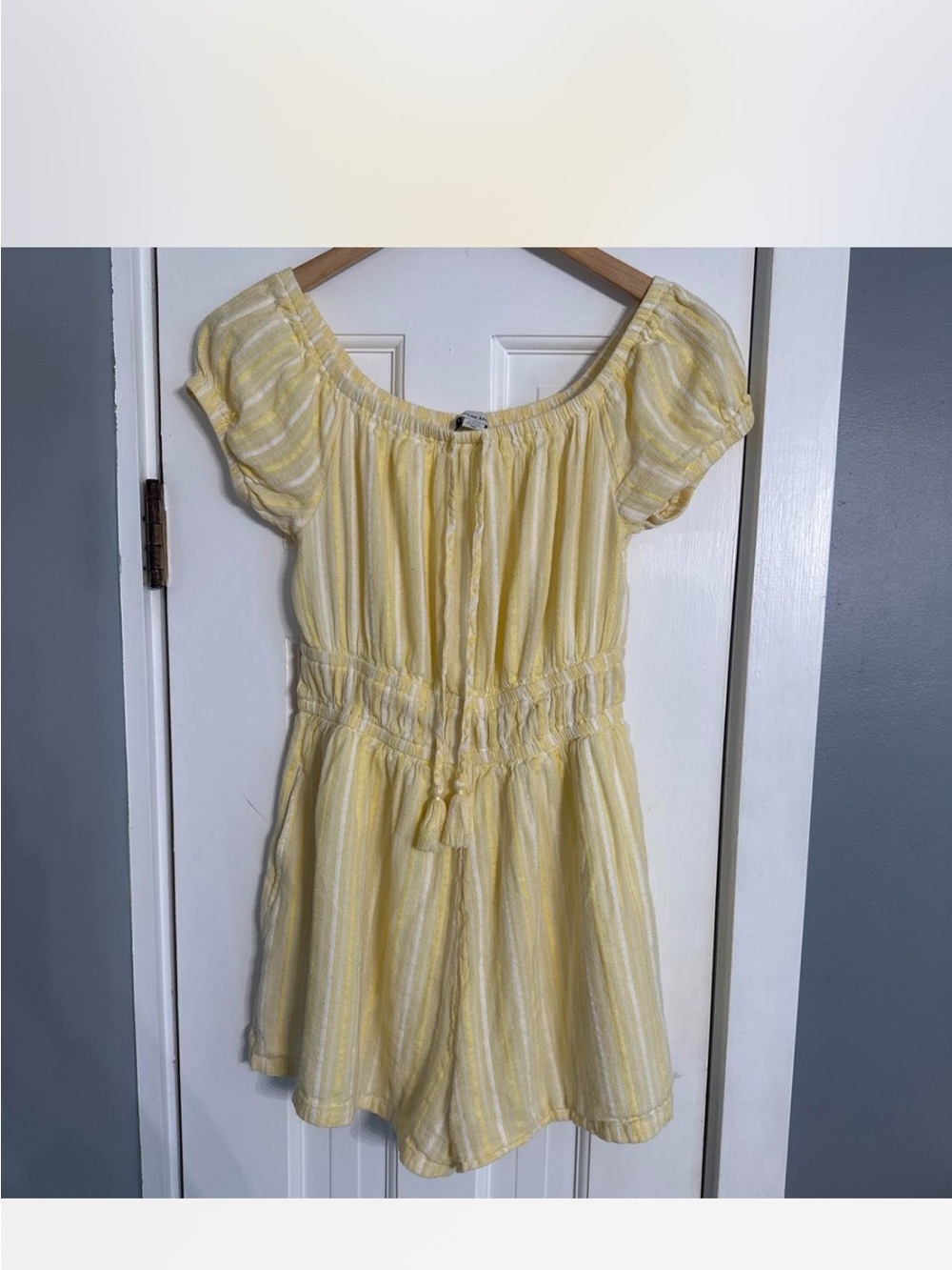 American Eagle Yellow & White Striped Smocked Waist Puff Sleeve Romper Small